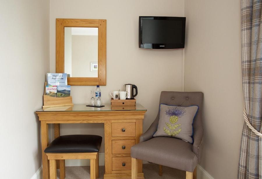 Dunmurray Lodge Guesthouse And Loft Apartment Питлохри Екстериор снимка